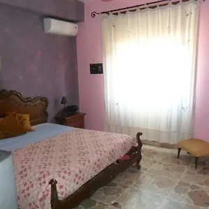 Pinkhouse Bed and breakfast